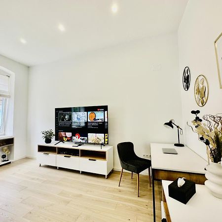 Clever Studio Near Central Shopping Center Клуж-Напока Екстериор снимка